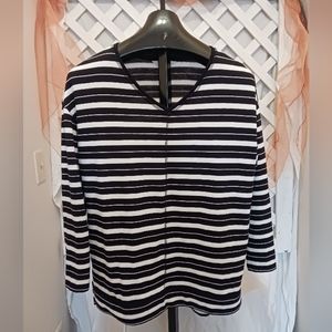 Liz Claiborne women's light sweater size extra large